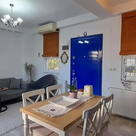 Aj Konukevi Ayvalı