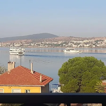 בית נופש Aj Konukevi Ayvalı